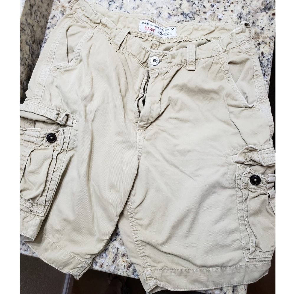khaki cargo shorts
